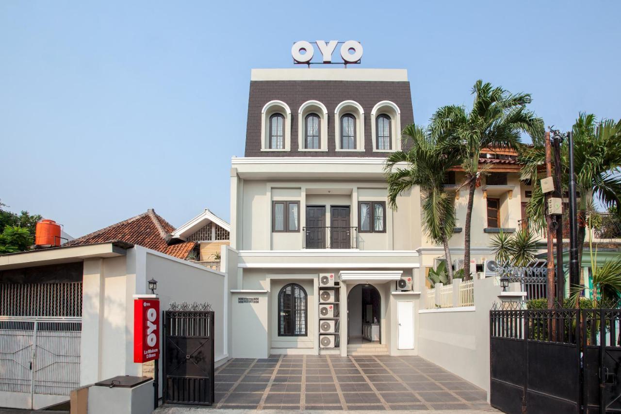 Oyo 105 La Maison D Ilona Yakarta Exterior foto